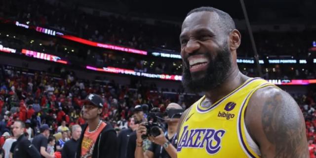 九游体育注册-詹姆斯：我还没有决定我的未来 会和家人们商量